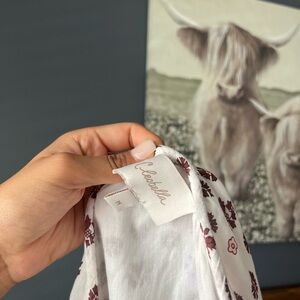 Cleobella Blakely Peasant Dress
Cottagecore Midi Length Size Medium